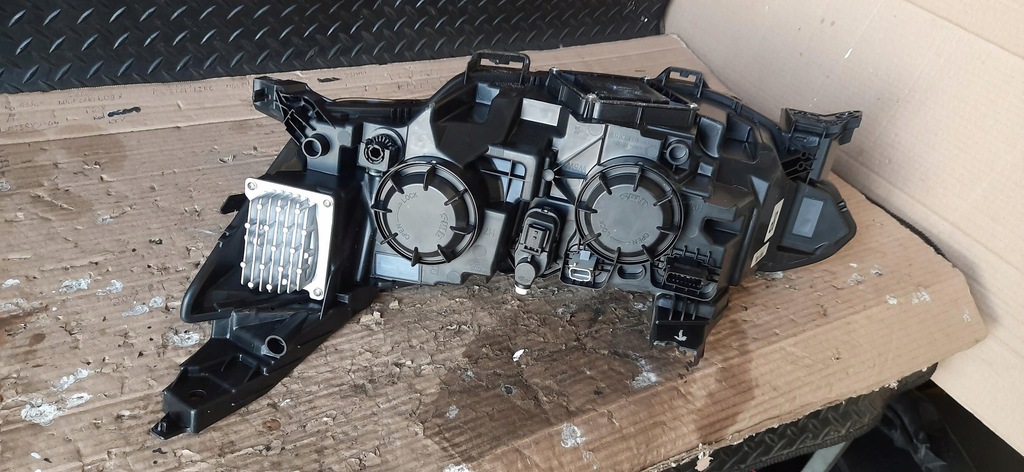 фото №8, Лампа правий перед renault talisman 260108543r