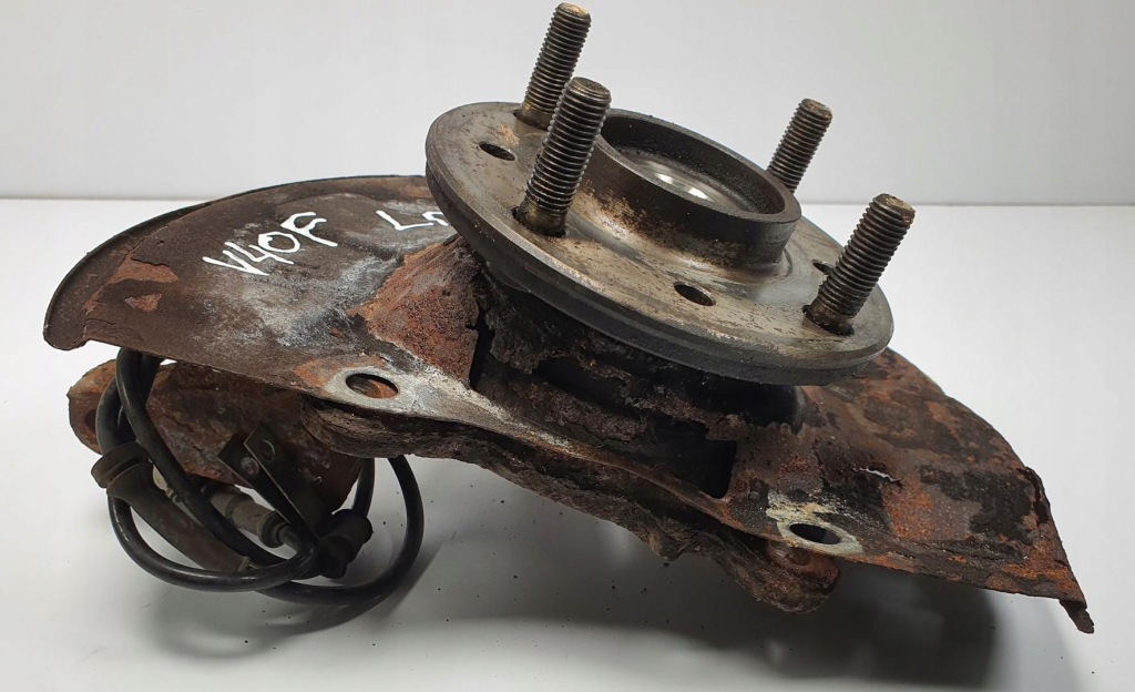 фото №2, Ступиця поворотний кулак лівий перед volvo v40 s40 i 1.8