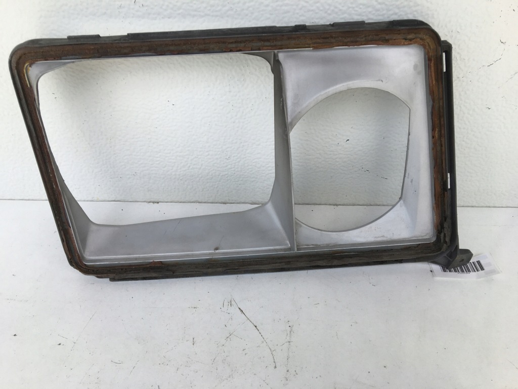 Купити Рамка плафон лампи фара перед правий hella mercedes w124 1990-1996