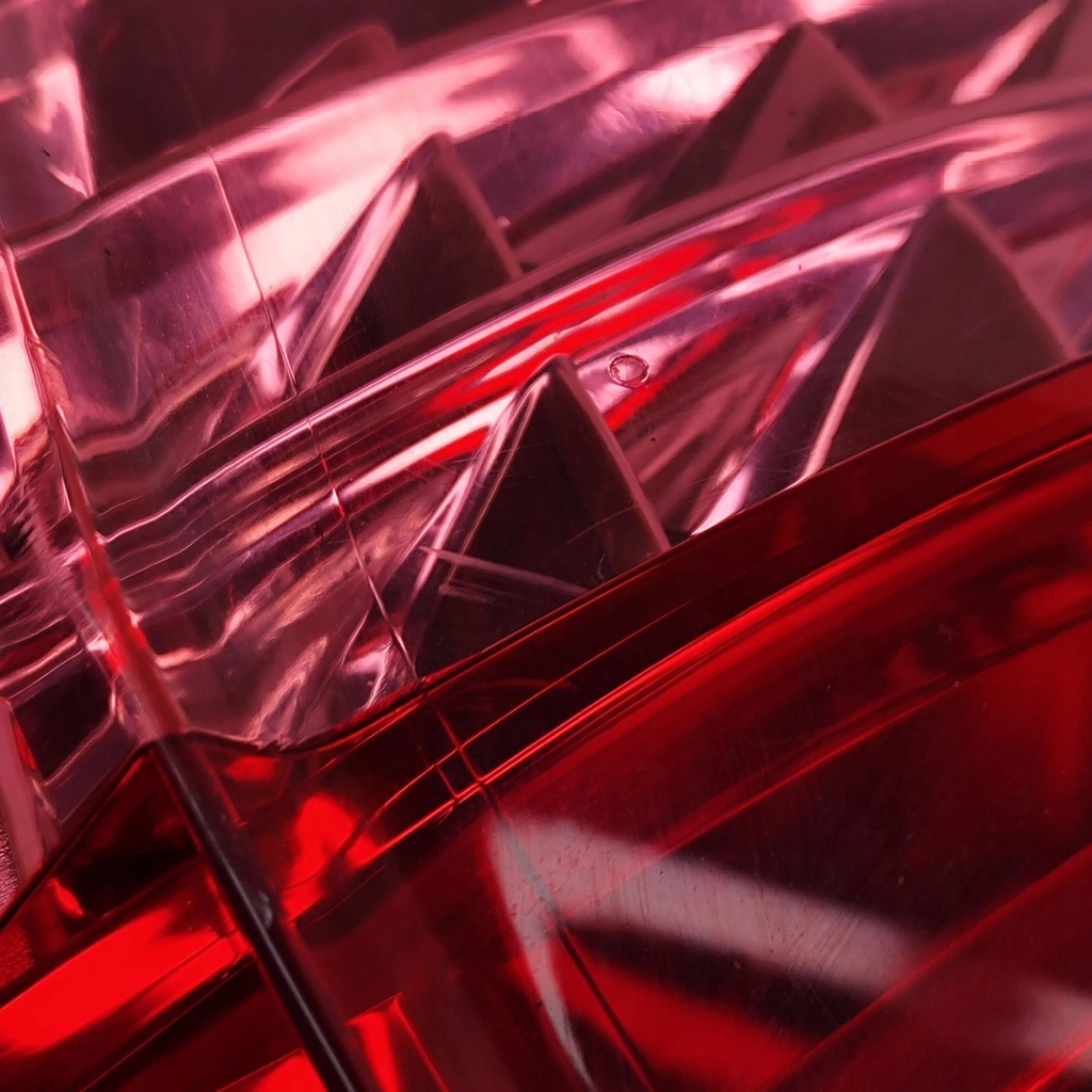 фото №9, Citroen c5 2010 права сторона лампа задня