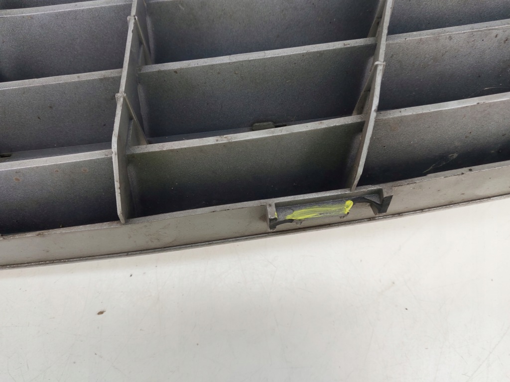 Решітка  решітка радіатора a2198800083 mercedes cls w219 Ціна