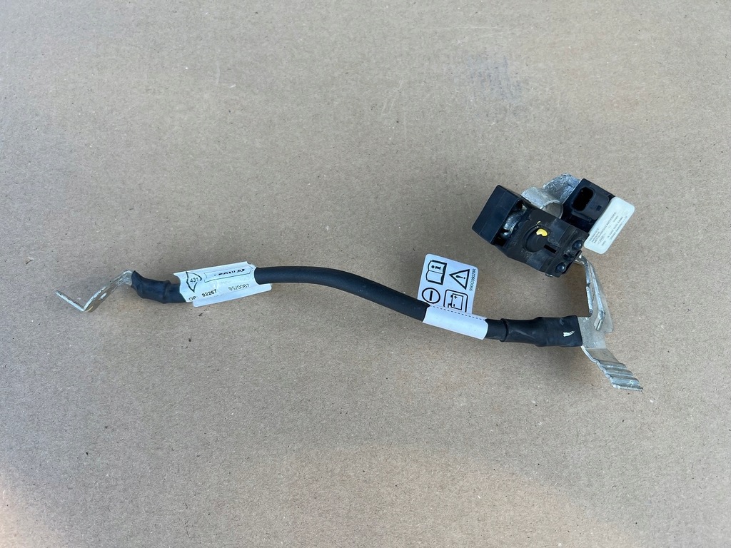 фото №1, Dacia sandero iii клемма минусовая 240805989r