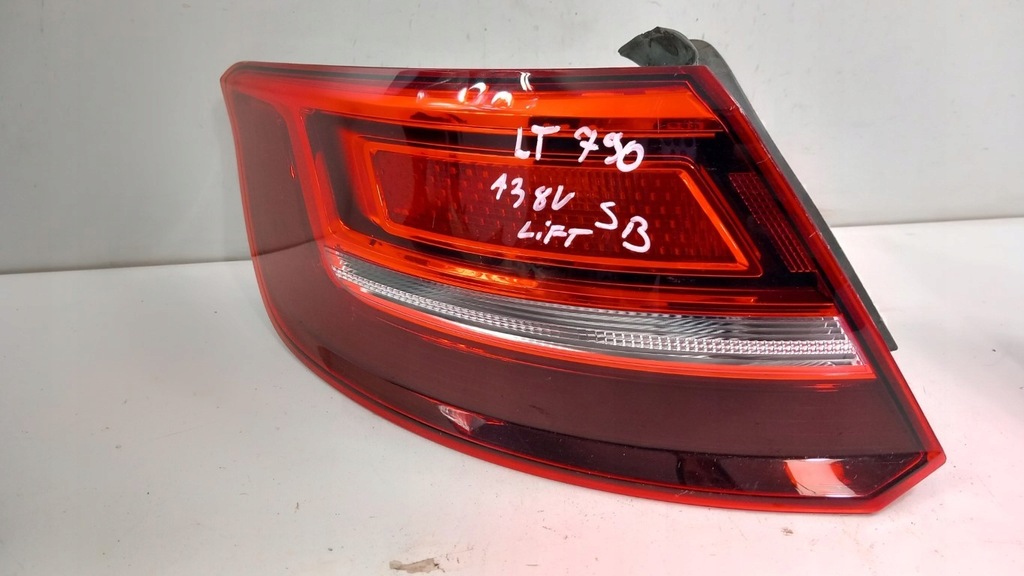 фото №1, Audi a3 8v sportback lift лампа задняя левая 5d