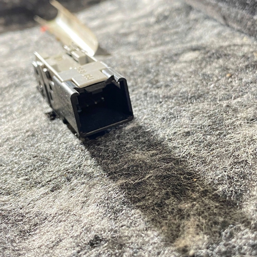 фото №7, Dodge charger 2019 правая сторона панели приборная, консоль