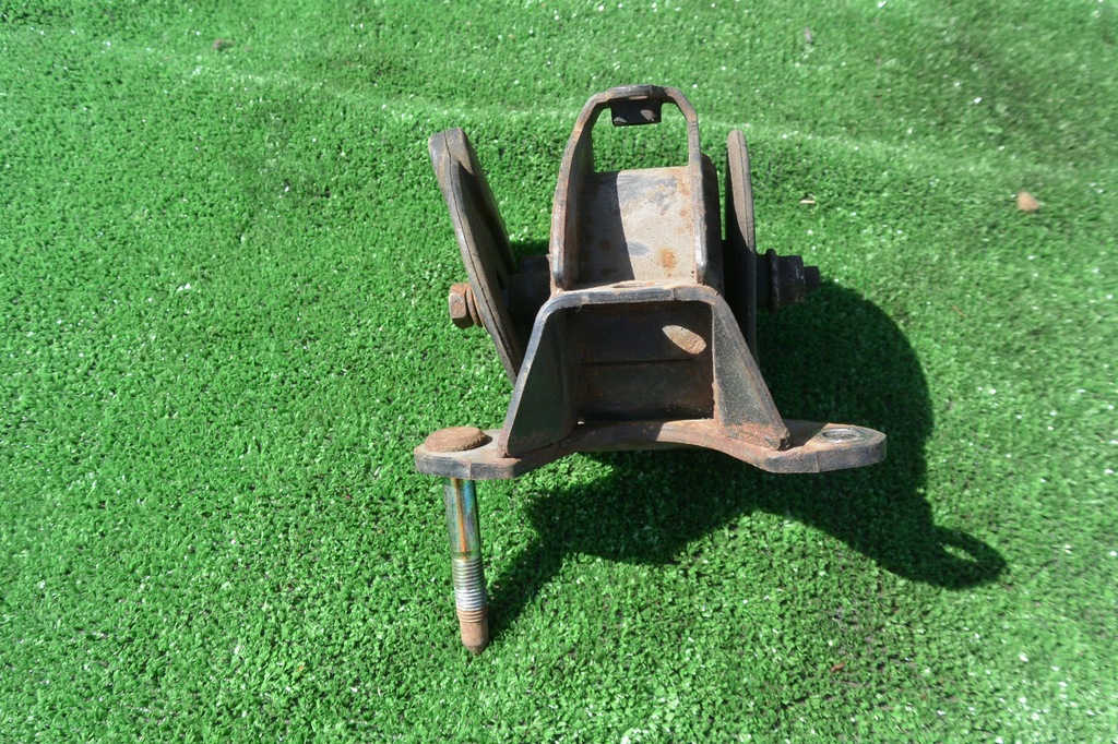 фото №5, Подушка двигателя правая nissan maxima a33 qx