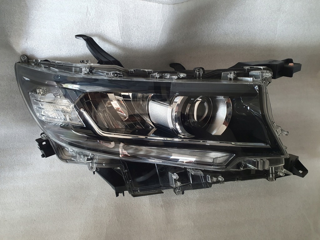 фото №1, Toyota land cruiser 150 full led