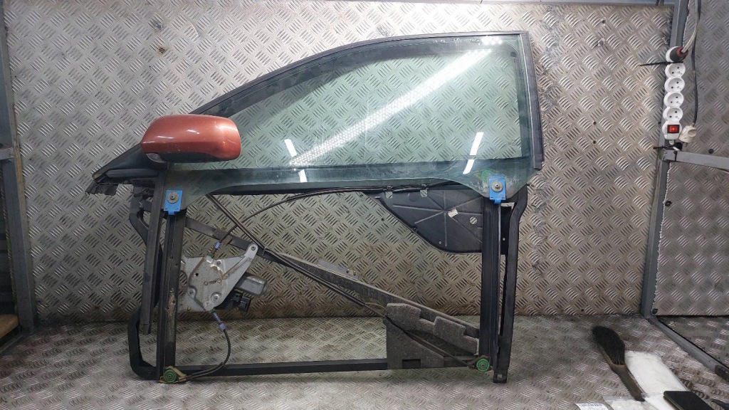 фото №1, Механізм підйомник скло лівий перед audi a3 8l 3d