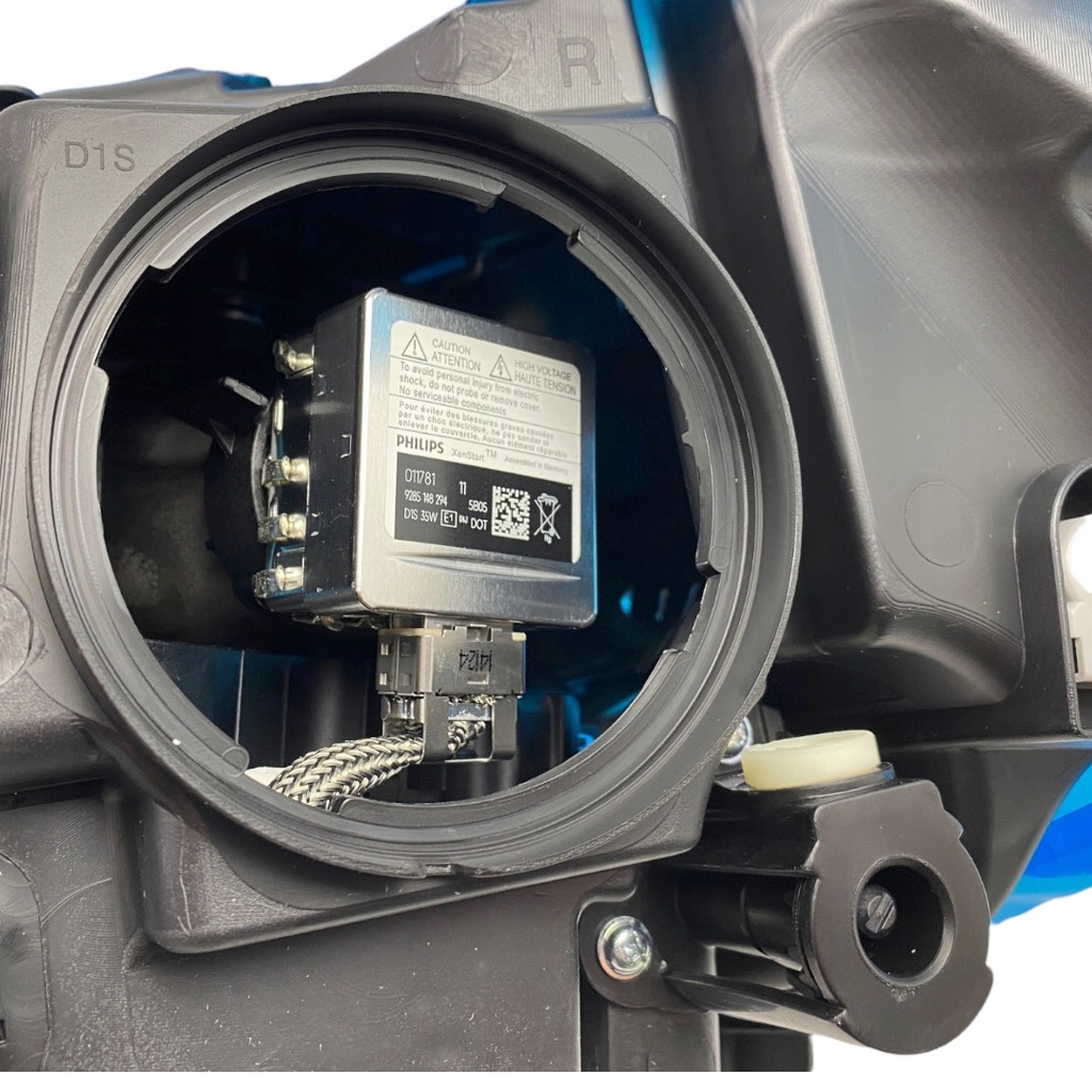 фото №13, Лампа права ксенон renault latitude 260108785r