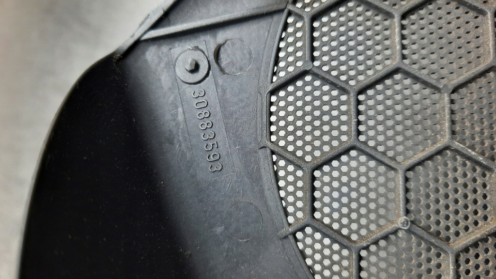 фото №8, Захист накладка динаміка 30883593 правий перед volvo s40 v40 96-04r