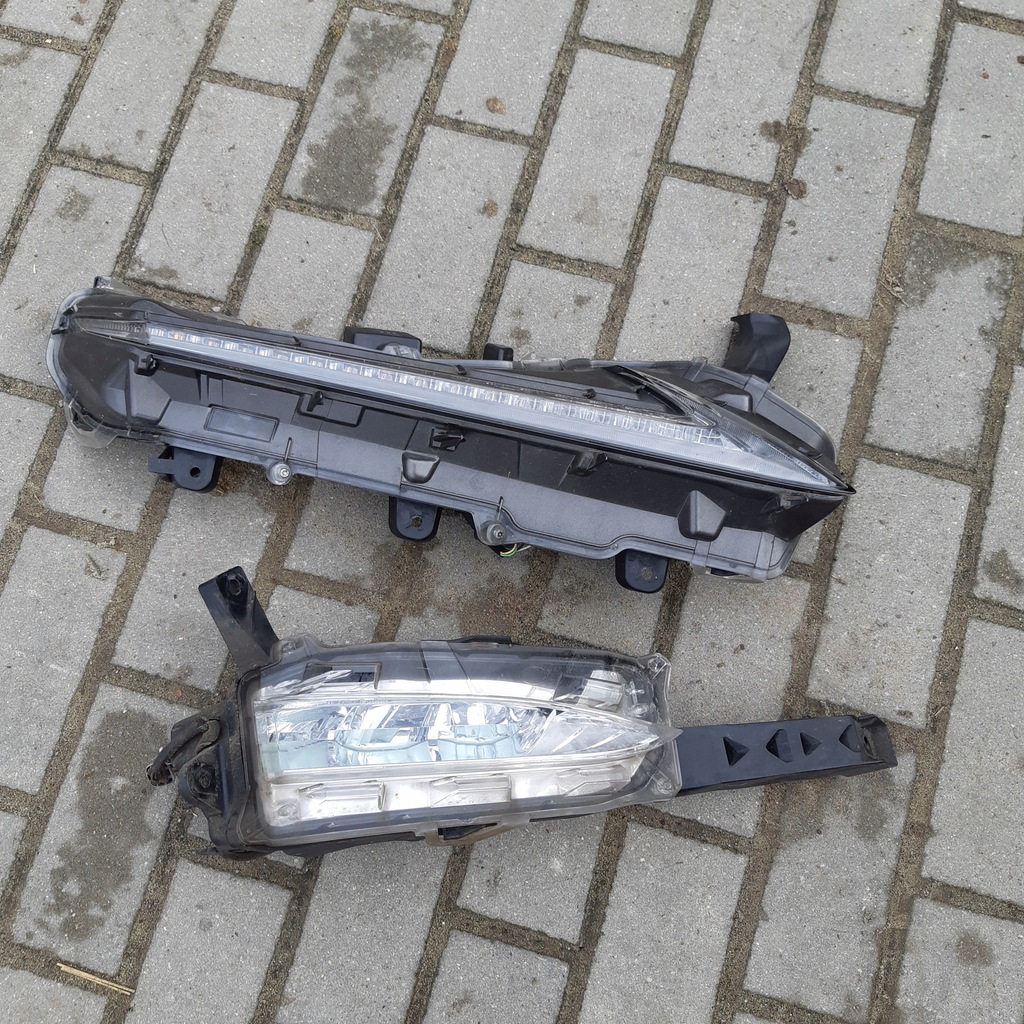 фото №1, Противотуманная фара led правый lexus nx