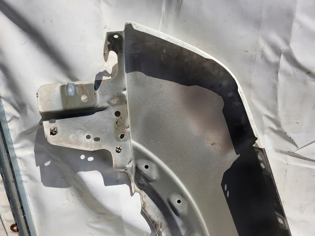 фото №10, Ford connect передний правый перед крыло mk1