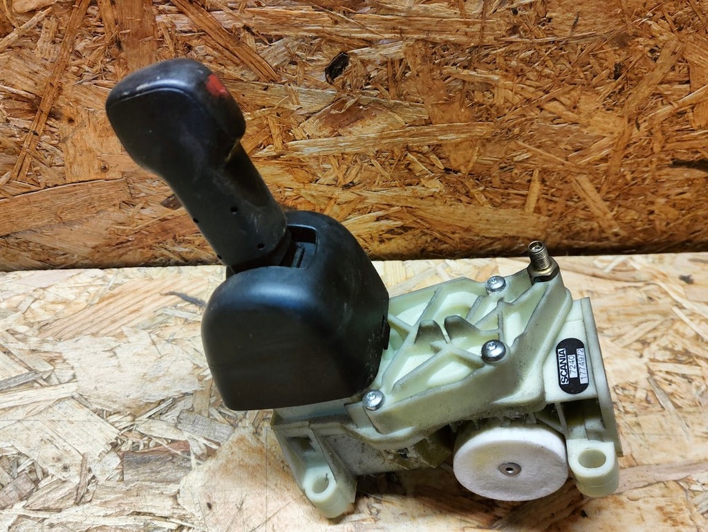 фото №1, Клапан гальма ручного scania r 1774972