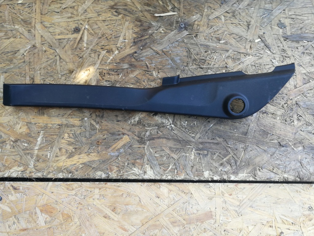 фото №1, Обшивка правый toyota aygo ii 1.0b