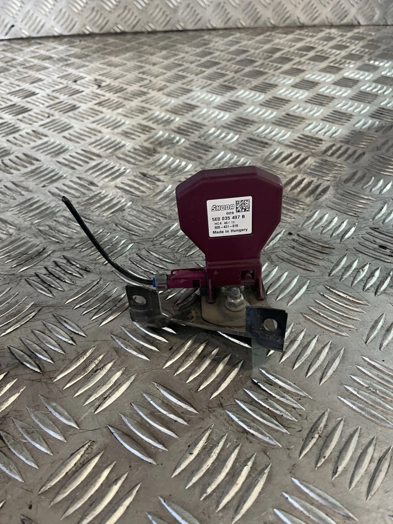 Купить Модуль усилитель антенны skoda kamiq 19- 5e0035497b