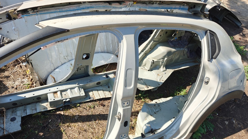 фото №4, Citroen c3 iii четверть лонжерон порог блок двигателя левый eeud