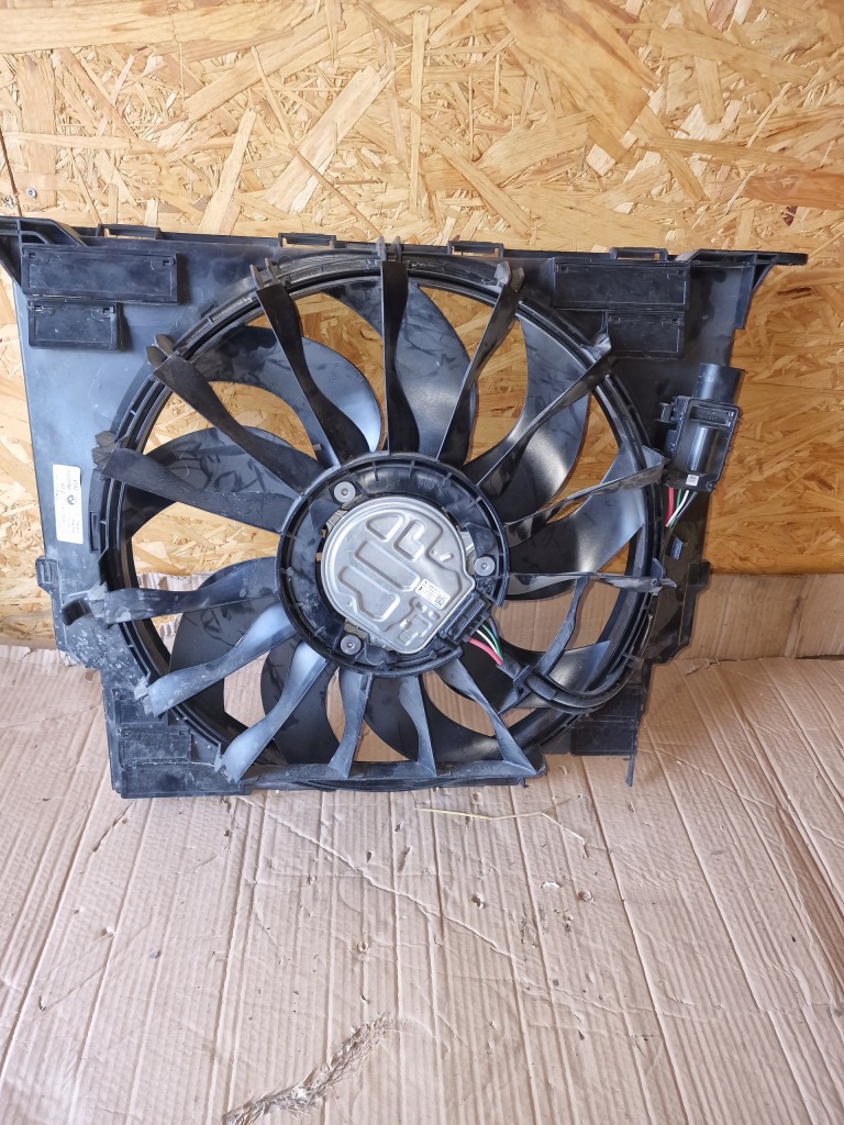 фото №1, Вентилятор радиатора bmw5 g30 8686163-01