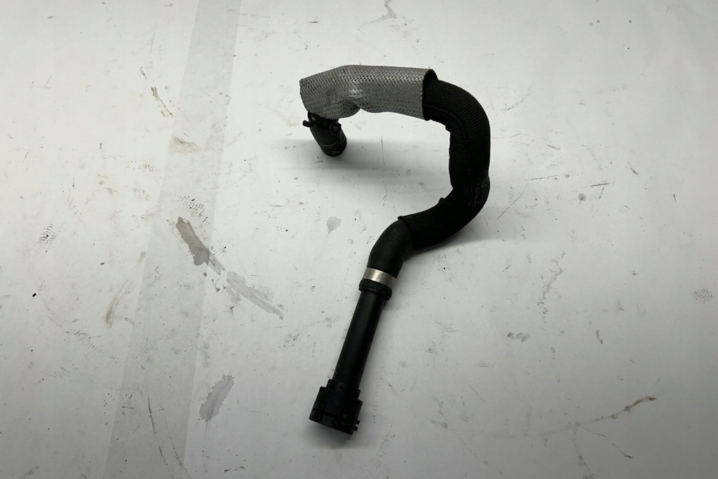 фото №9, Труба охлаждение porsche cayenne 92a 7p6122109c 3.0l дизель 180kw 2015