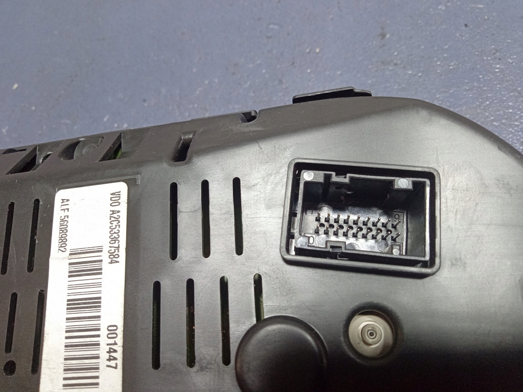 Alfa romeo 159 1.9 jtdm приборы счетчик eu 56089892 в Украине