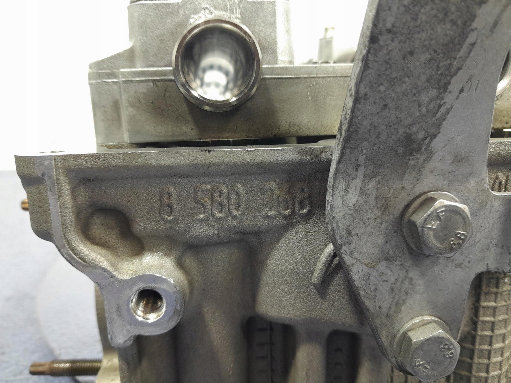 фото №5, Bmw 4 g22 g23 g26 2.0d 190 km b47d20b головка двигуна вали 8580266