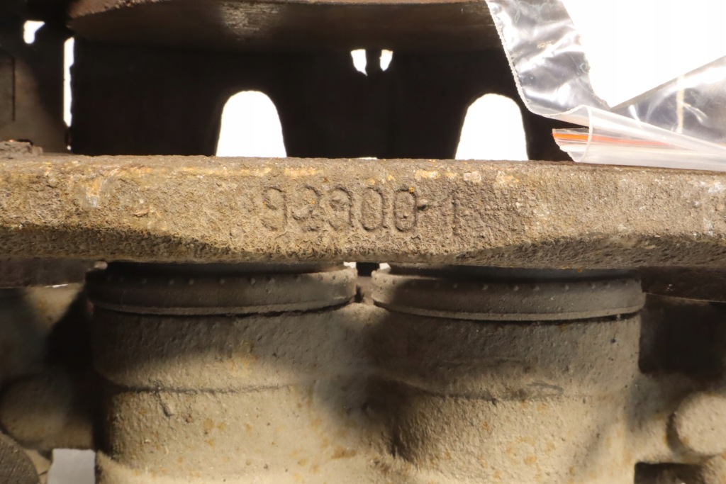 фото №7, Суппорт тормоза правый перед mercedes vito w447