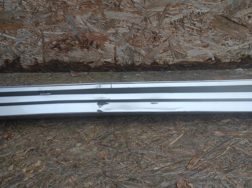 фото №7, Молдинг поріг права lexus es 300h