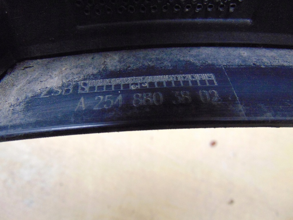 фото №15, Молдинг накладка крила правий задня mercees glc w254 a2548803802