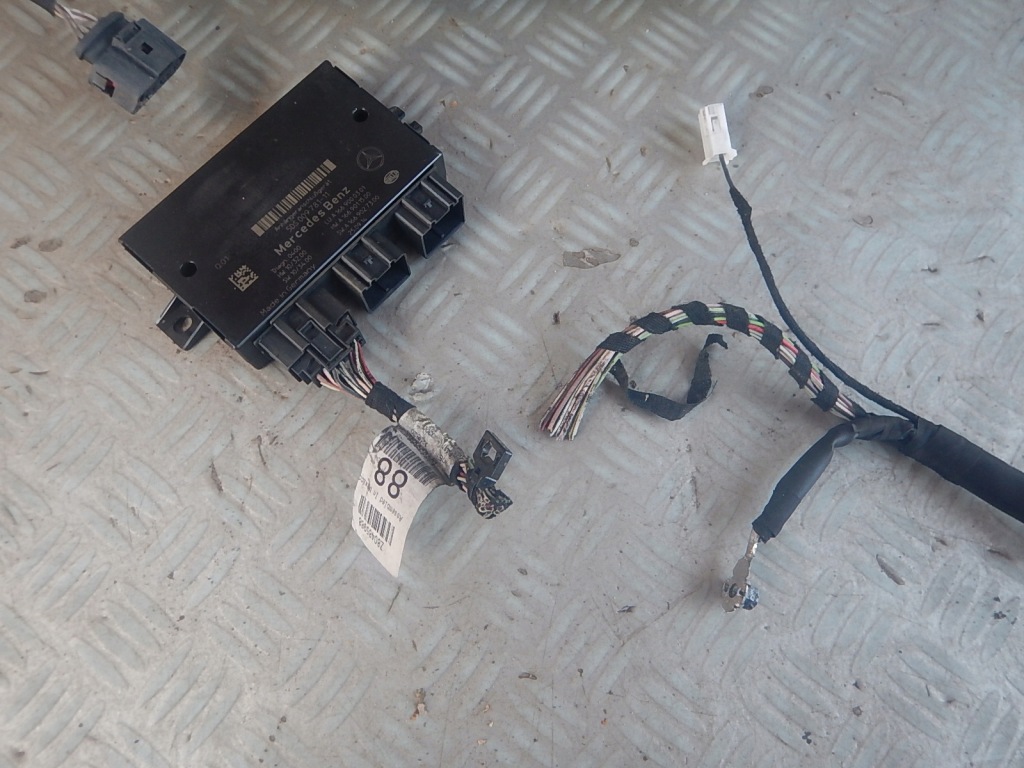 фото №6, Mercedes gl gls amg x166 166 w166 hak буксирувальний a1663100104 оригінал