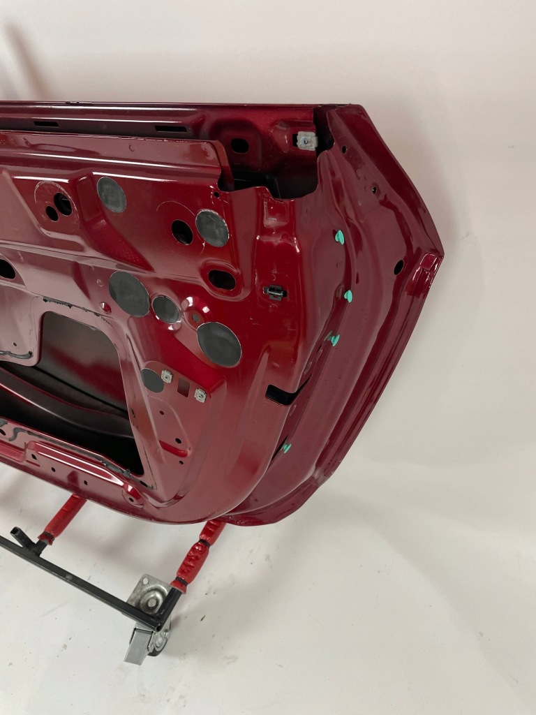 Ford mustang vi 2015+ дверь правое  пассажира Цена