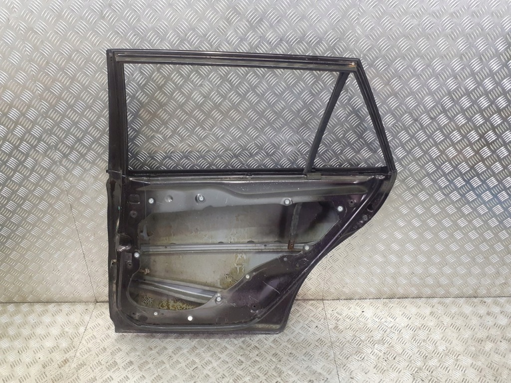 Дверь правый  задняя mazda 6 28w Цена