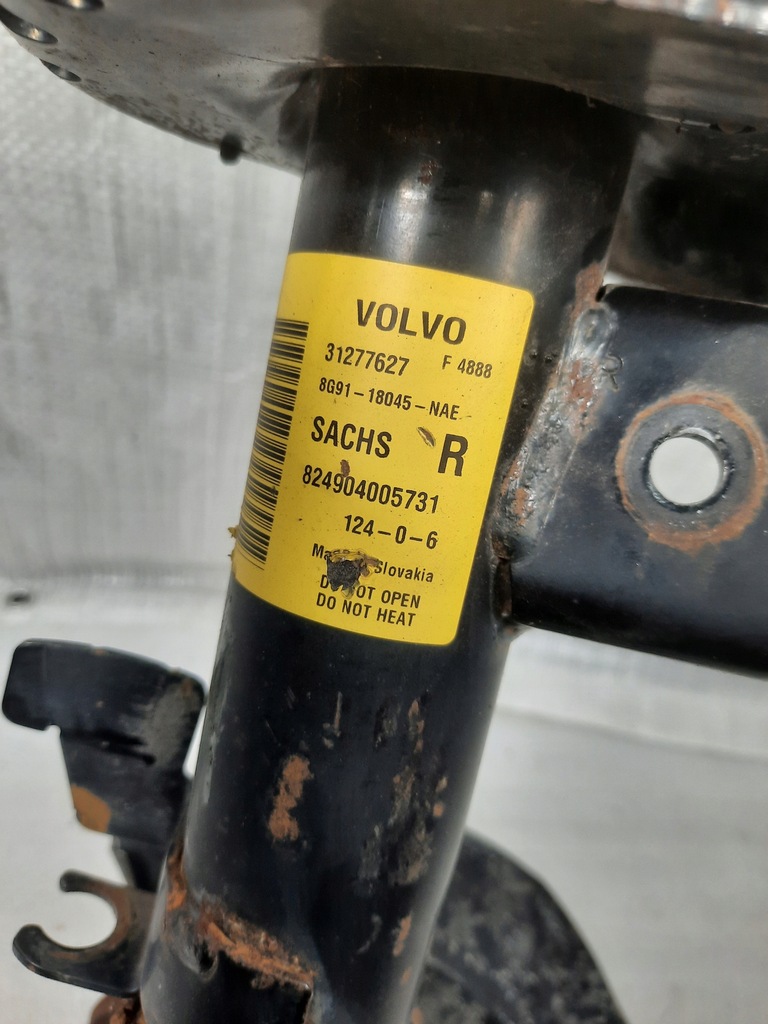 фото №7, Volvo xc60 поворотний кулак правий права перед