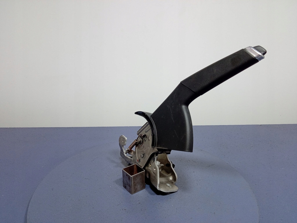 фото №1, Renault clio v рычаг домкрат тормоза ручного 360106140r