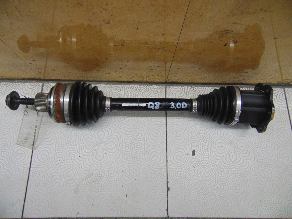 фото №1, Приводной вал audi q8 4m8 3.0d 4m0407271ad