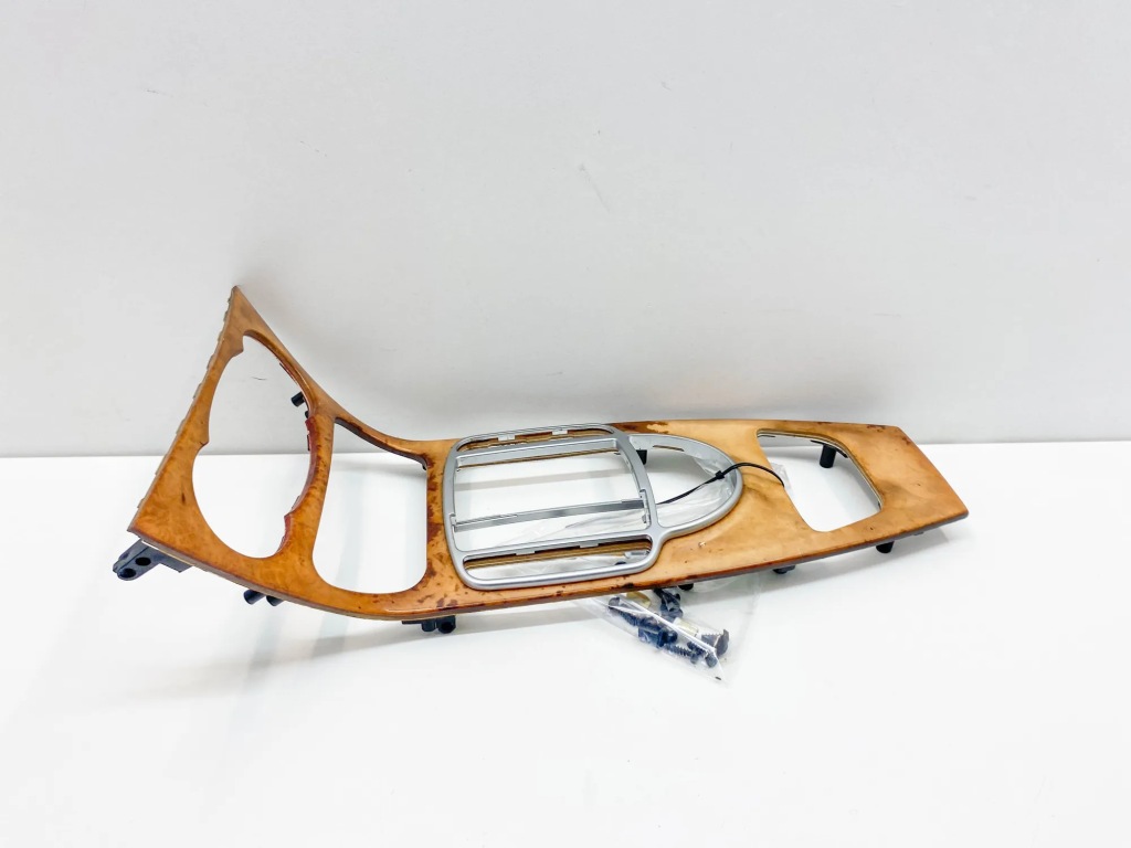 Купить Рамка средняя приборная панель mercedes-benz sl r230 a2306803636 23291261 5.5l