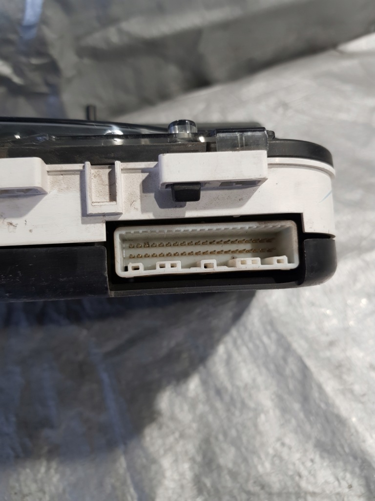 фото №4, Toyota corolla verso счетчик