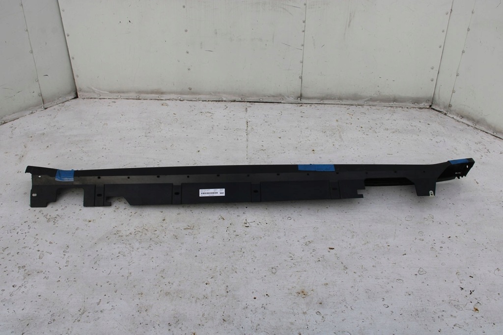 Bmw x1 f48 молдинг порог 7332327 7332328 порог 2 szt. 51 77 7332327 51 77 7 Недорого