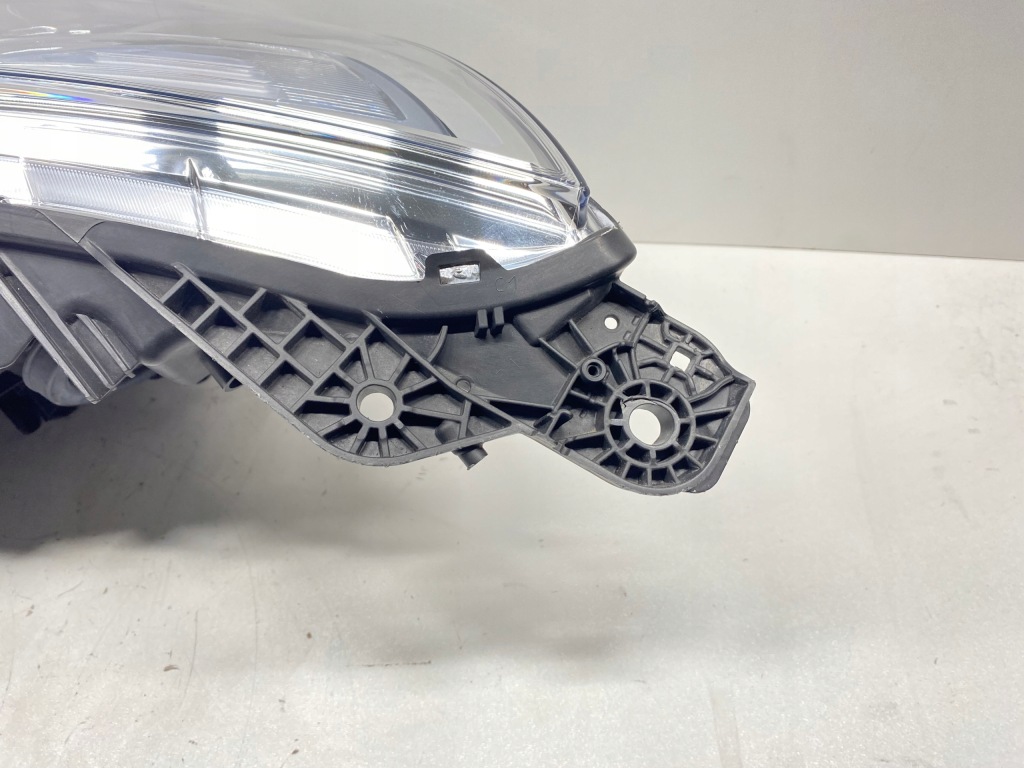 Фара правий перед передня led ford s-max mk2 2015- Зі Шроту