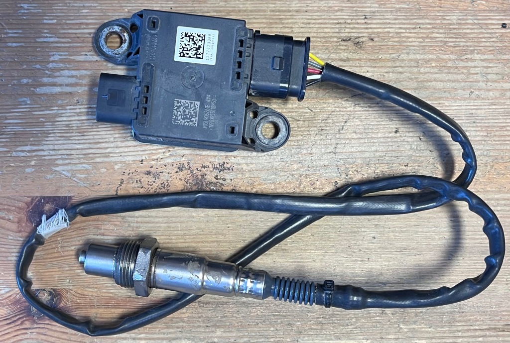 фото №1, Датчик nox vw volkswagen passat b8 superb iii 2,0tdi 04l907805er