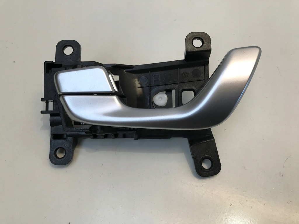 фото №1, Hyundai kona ev 2022 ручка внутренняя задняя левая