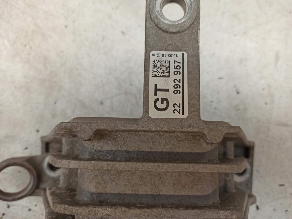 фото №5, Кронштейн подушка двигуна insignia 1.6cdti