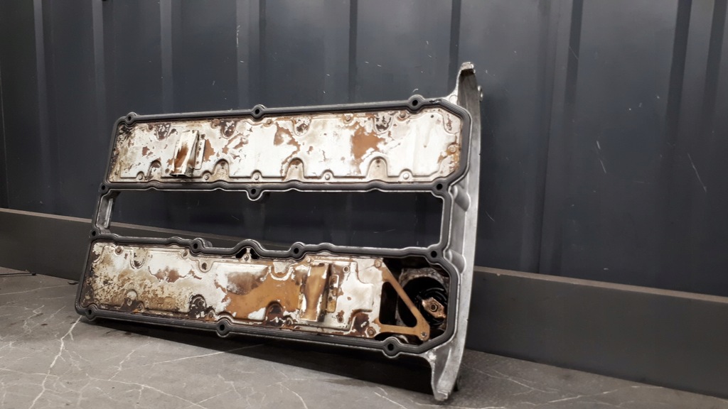 фото №11, Кришка клапанів mitsubishi space wagon iii 2.4 gdi