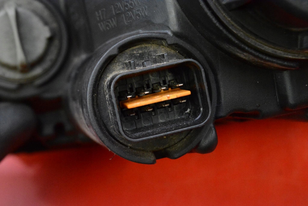 Фара правый  фара перед линза европа  hyundai купе 2 2 gk рестайлинг  05-07 с Разборки