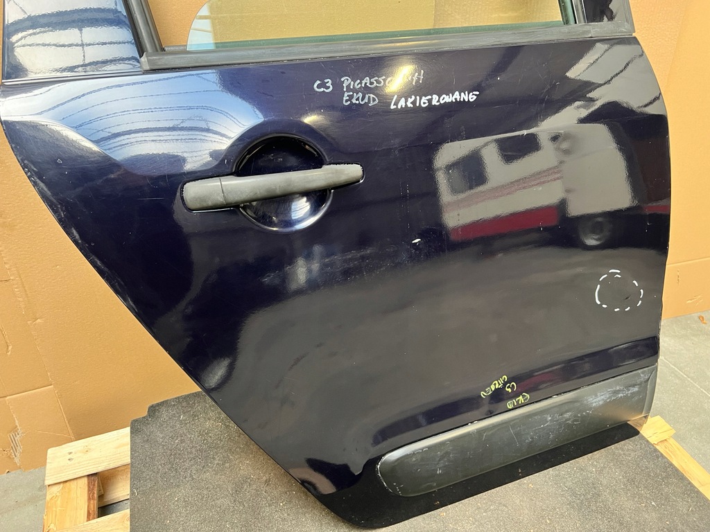 фото №7, Двері задні праве правий задня citroen c3 picasso lift код лакофарбового покриття: ekud
