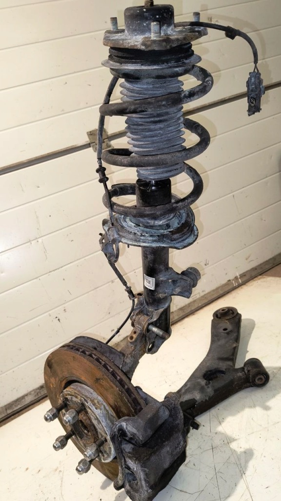 фото №1, Hundai ix35 1.6 рычаг амортизационная стойка поворотный кулак амортизатор правый перед суппорт