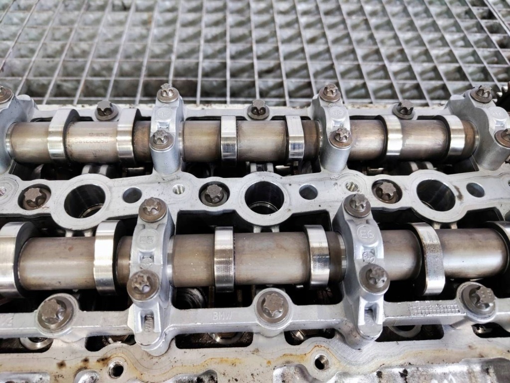 фото №7, Головка двигуна вали розподільного валу 3.0 d bmw 7 f01 n57d30a 7812929