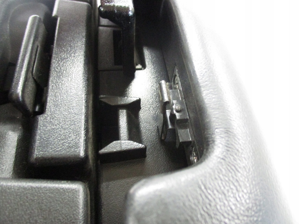 фото №11, Mitsubishi pajero iii 99-06 підлокітник шкіра