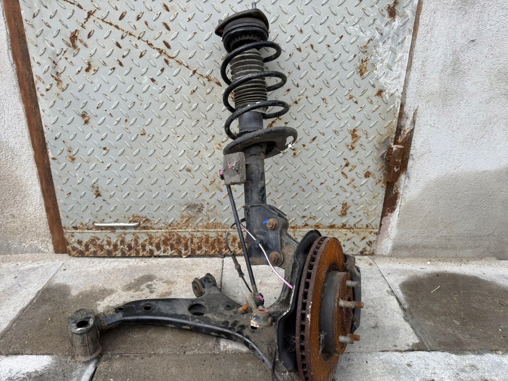 фото №1, Mazda cx5 поворотный кулак правый перед рычаг лапа