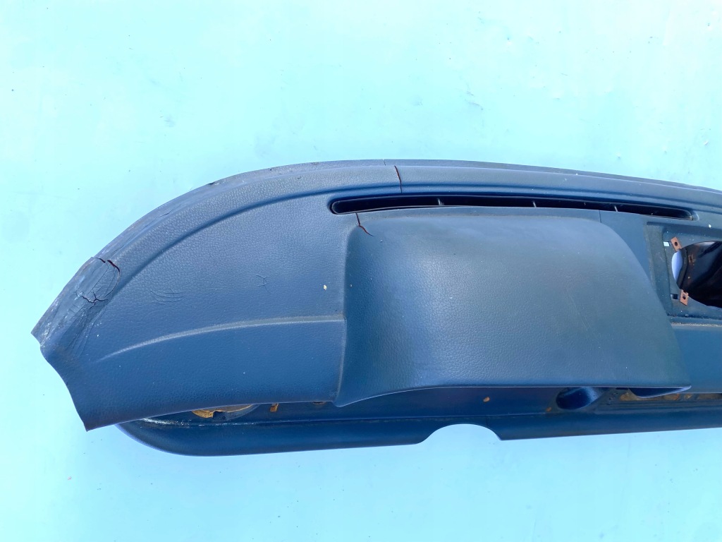 Приборная панель приборная mercedes w114 w115 sedan купе под drewno, большой динамик Оригинал