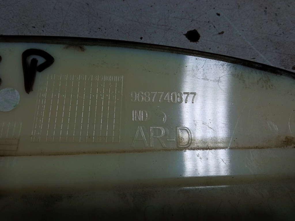 фото №11, Citroen ds3 racing молдинг двері крила права