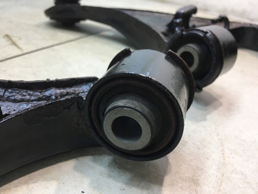 фото №7, Рычаг левый/правый перед верхний discovery iii 2.7 td