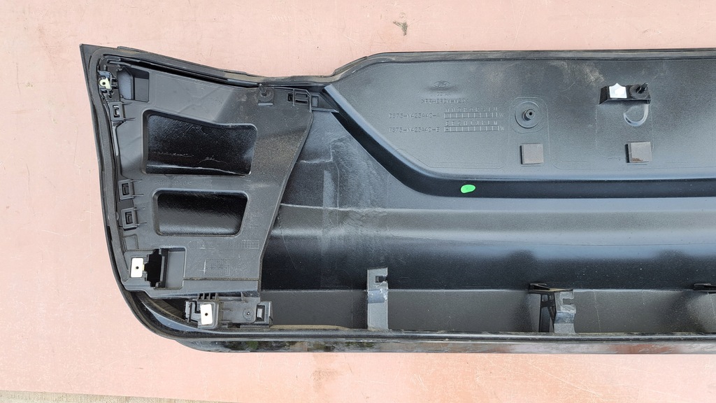 фото №4, Ford mondeo mk5 kombi накладка крышки задняя nr2